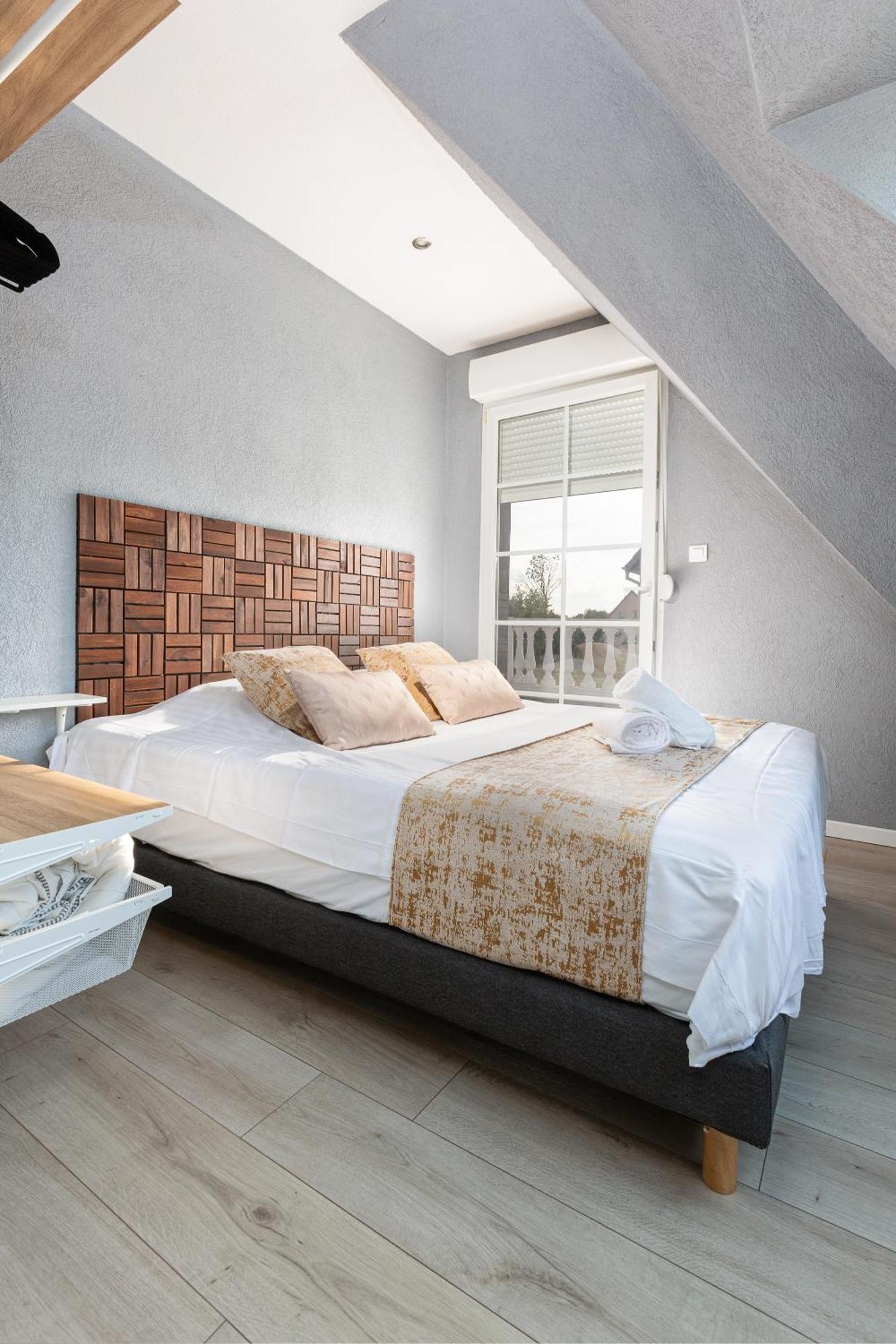 Gites Spa Strasbourg - Villa Ours - Spa Prive, Sauna, Borne D'Arcade, Babyfoot Ittenheim المظهر الخارجي الصورة