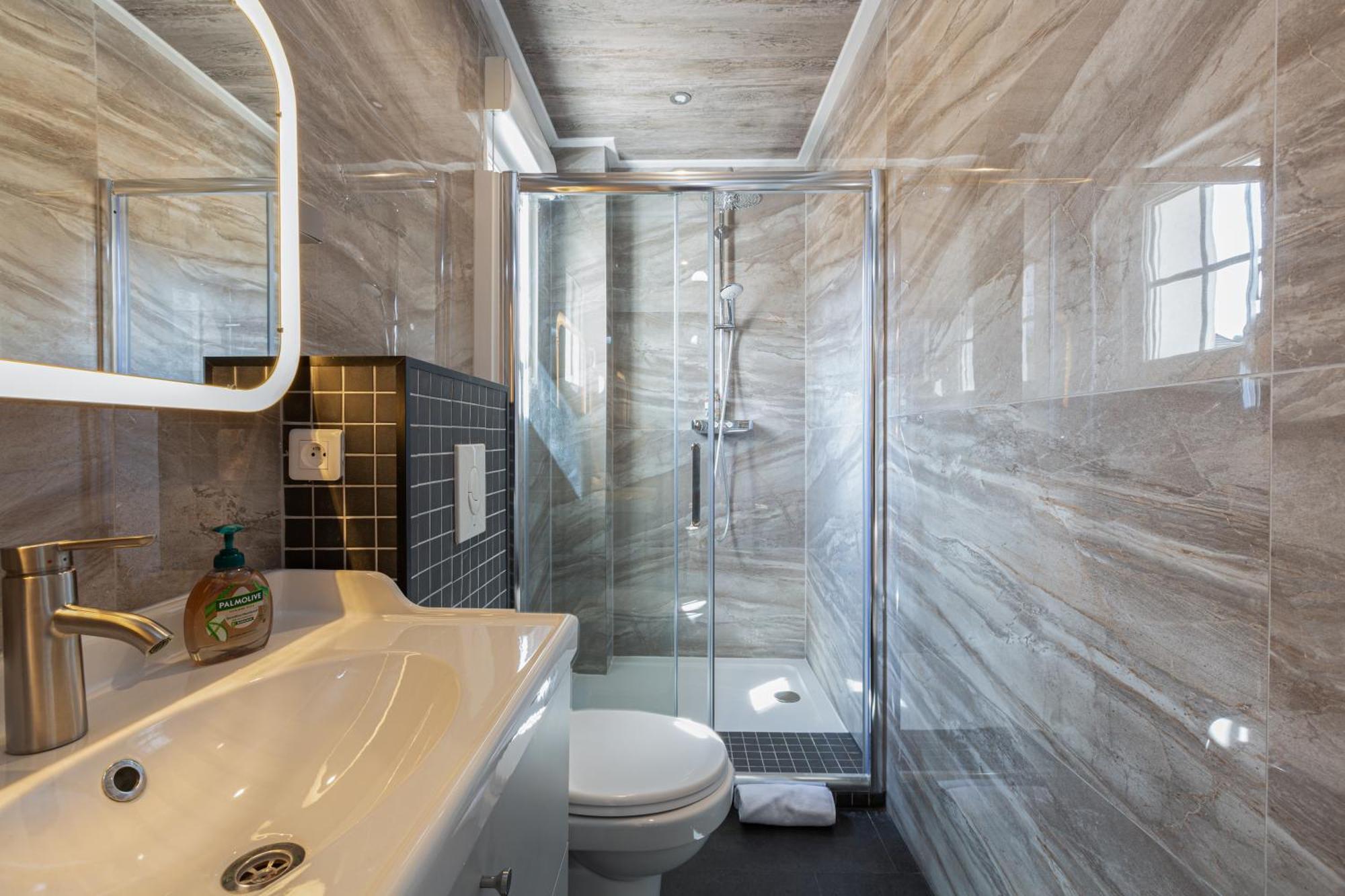 Gites Spa Strasbourg - Villa Ours - Spa Prive, Sauna, Borne D'Arcade, Babyfoot Ittenheim المظهر الخارجي الصورة